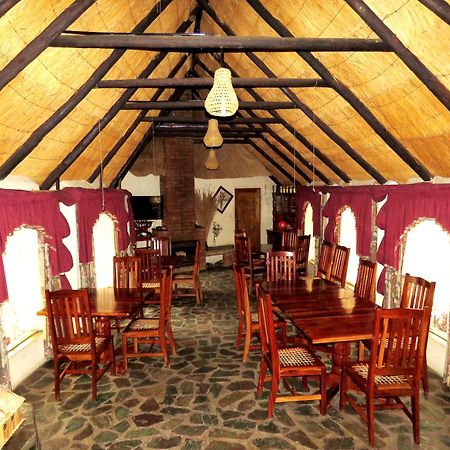 Parrot Lodge Bulawayo Eksteriør bilde