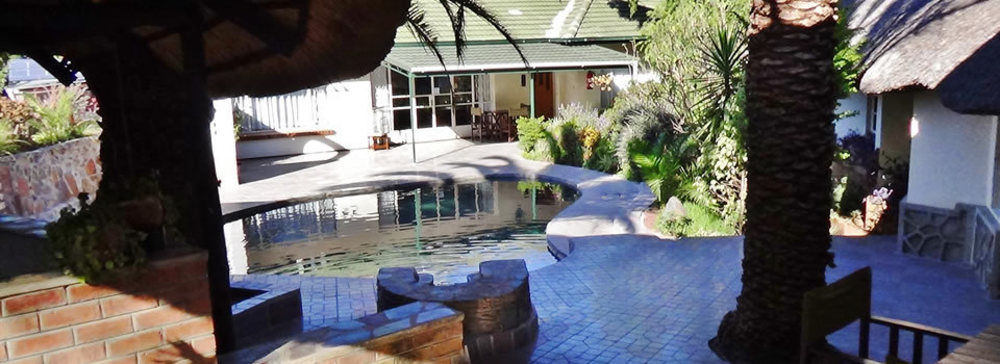 Parrot Lodge Bulawayo Eksteriør bilde