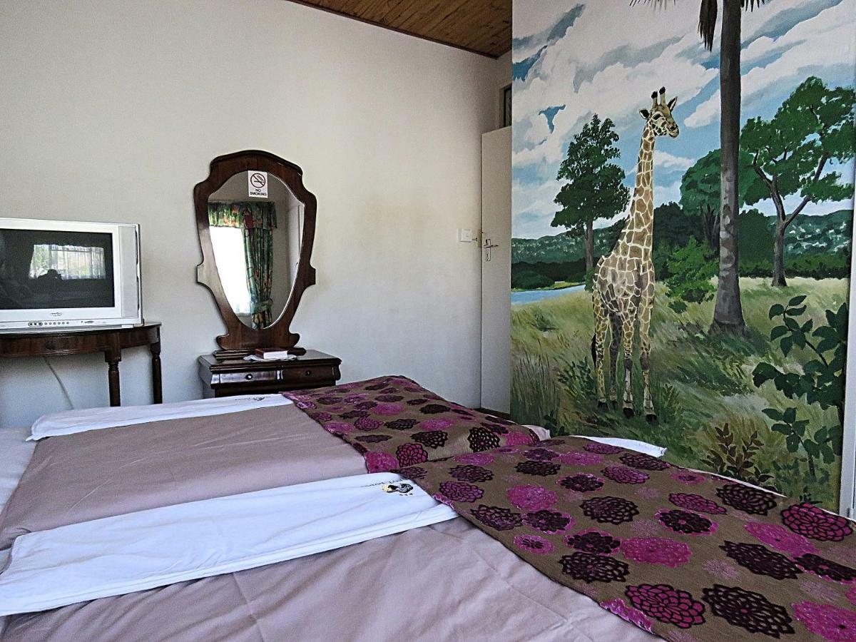 Parrot Lodge Bulawayo Eksteriør bilde
