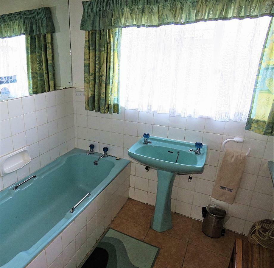 Parrot Lodge Bulawayo Eksteriør bilde