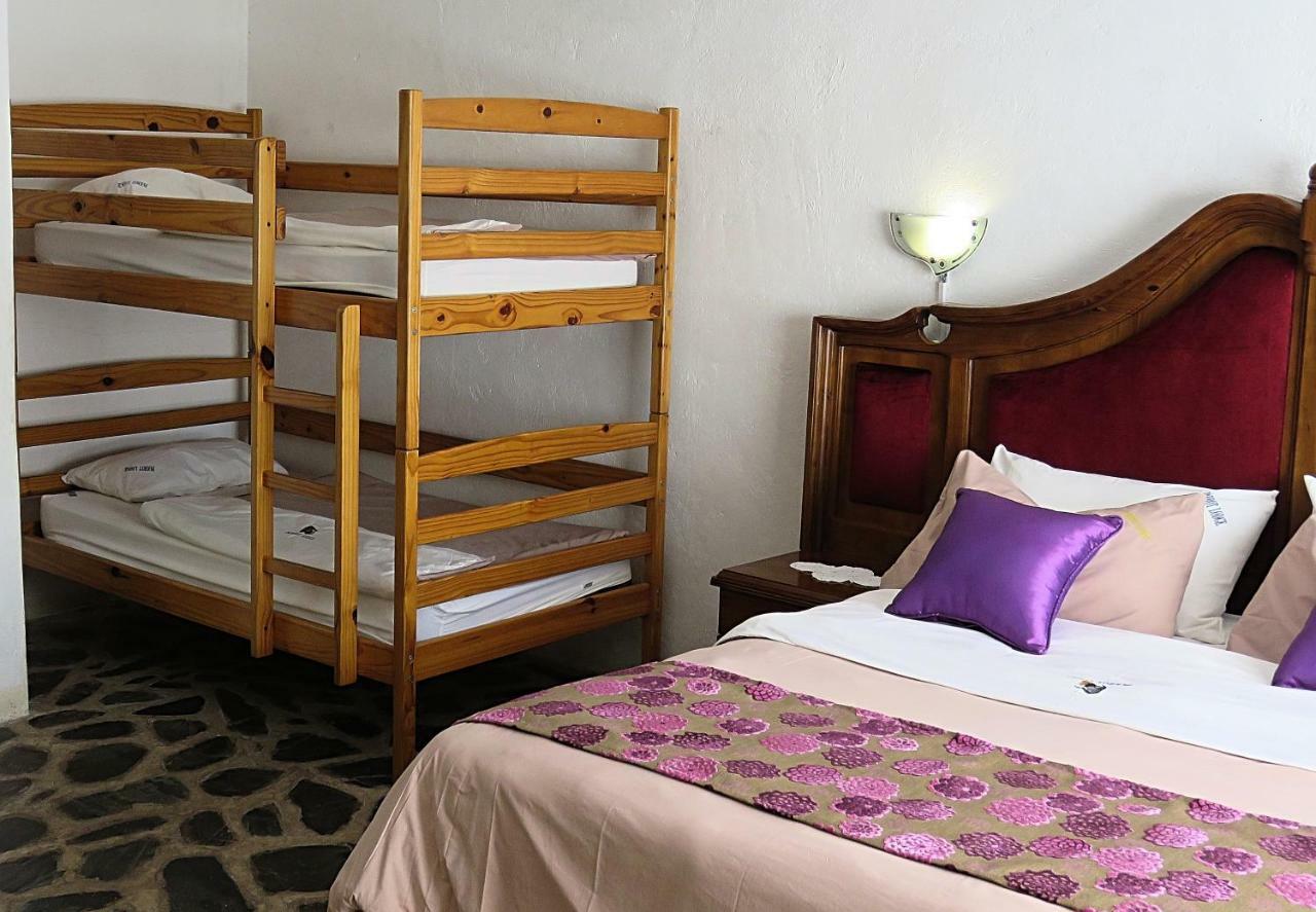 Parrot Lodge Bulawayo Eksteriør bilde