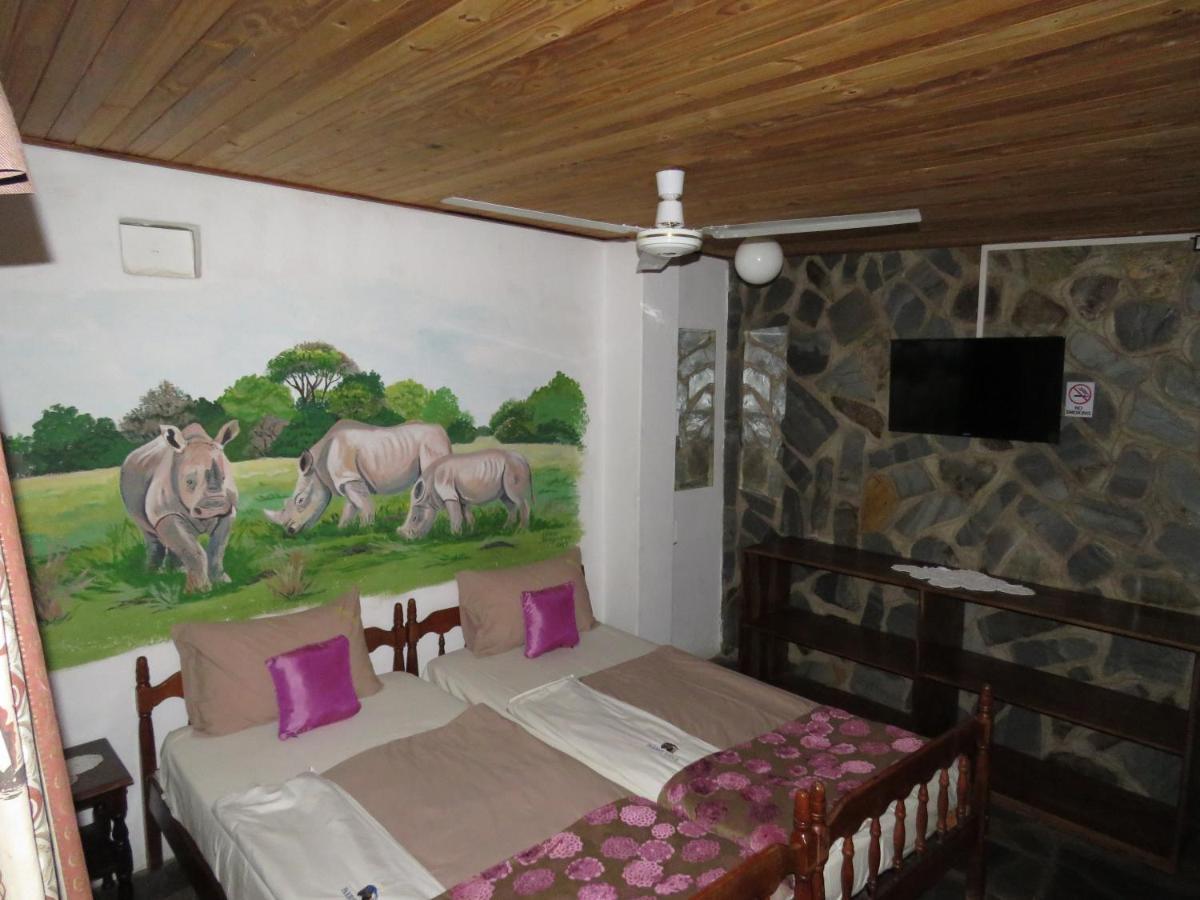 Parrot Lodge Bulawayo Eksteriør bilde